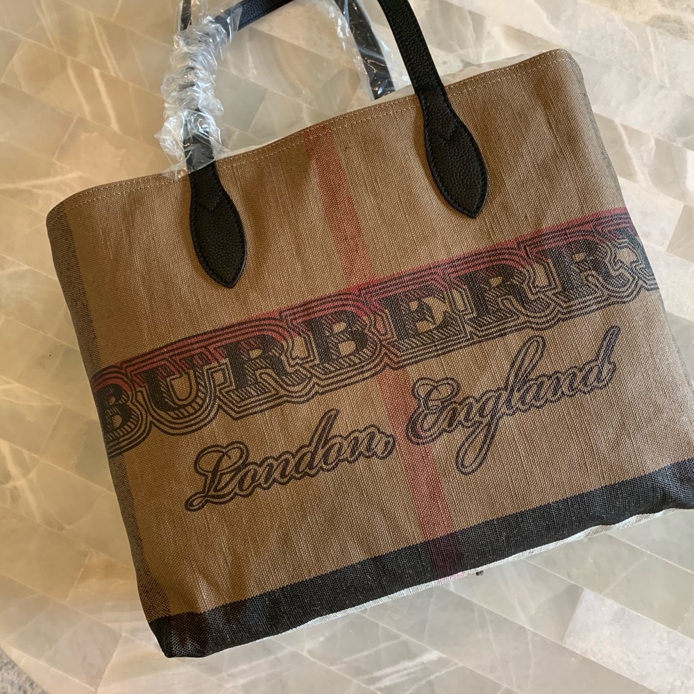 Burberry Tote